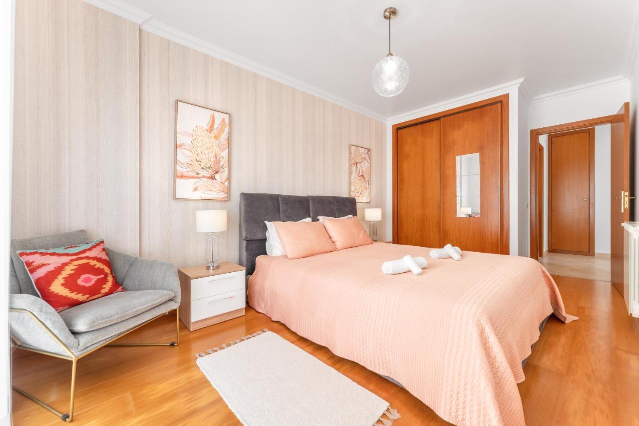Ocean Getaway - Private Parking And Sea View Apartment Nazare Ngoại thất bức ảnh