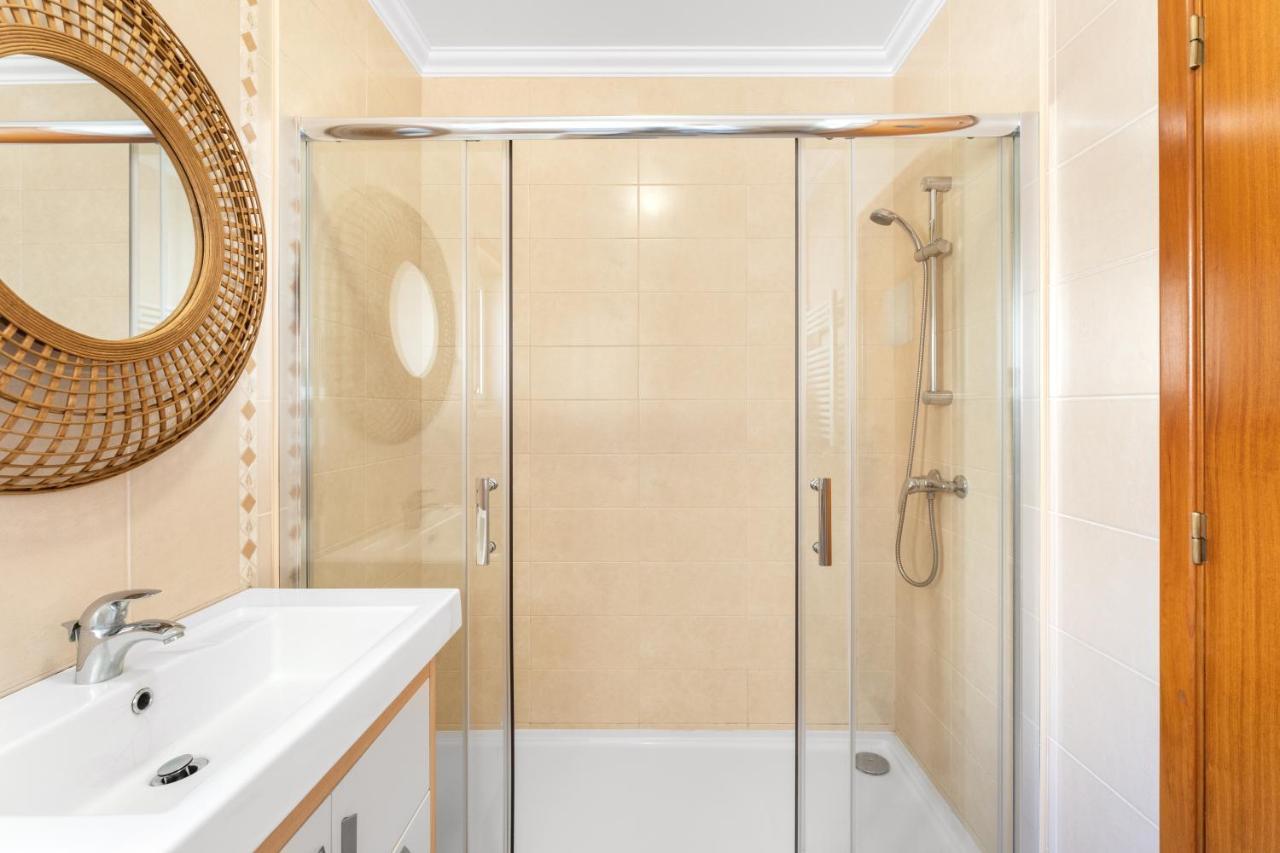 Ocean Getaway - Private Parking And Sea View Apartment Nazare Ngoại thất bức ảnh